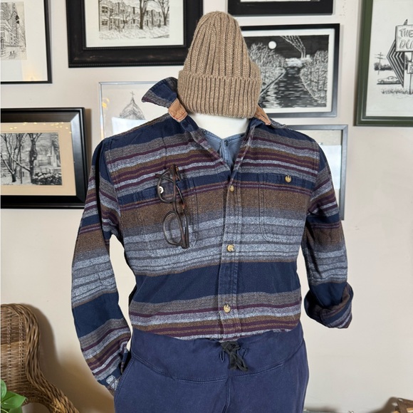 Sherpa flannel shirt by Kolby | Medium - Picture 2 of 4